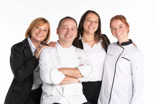 Patisserie-Jeanpierre-la-famille.jpg
