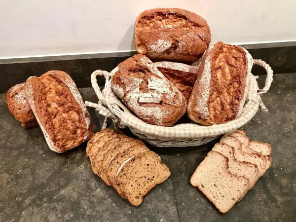 Patisserie-Jeanpierre-assortiment-pains.jpg